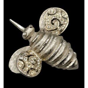 Kramer Rhinestone Bumble Bee Brooch Rare Bug Signed Pin Silver Tone Vintage